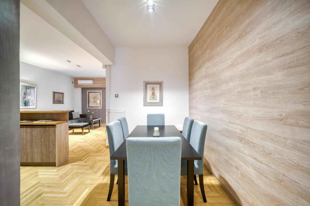 Delightful Stylish Two Bedroom Condo In Hip Area Of Central Athena Bagian luar foto
